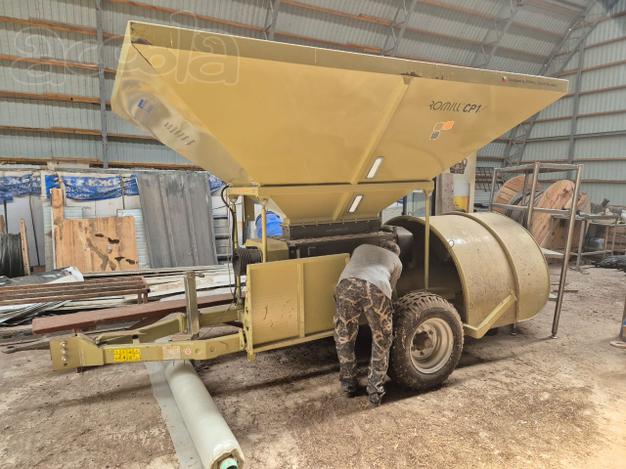 Зерновая мельница Romil CP1